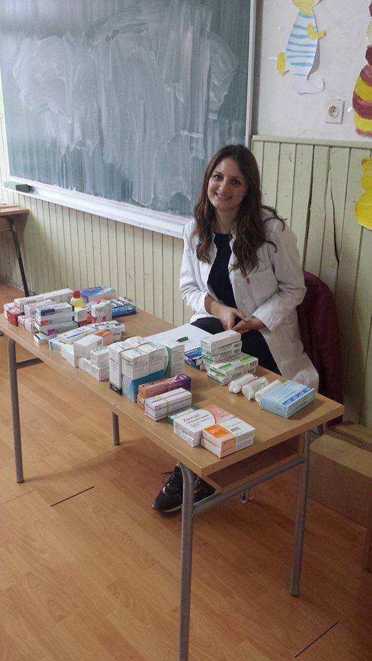 STUDENTI MEDICINE IZ MOSTARA I LIJEČNICI PREGLEDAVALI MJEŠTANE ROŠKA POLJA