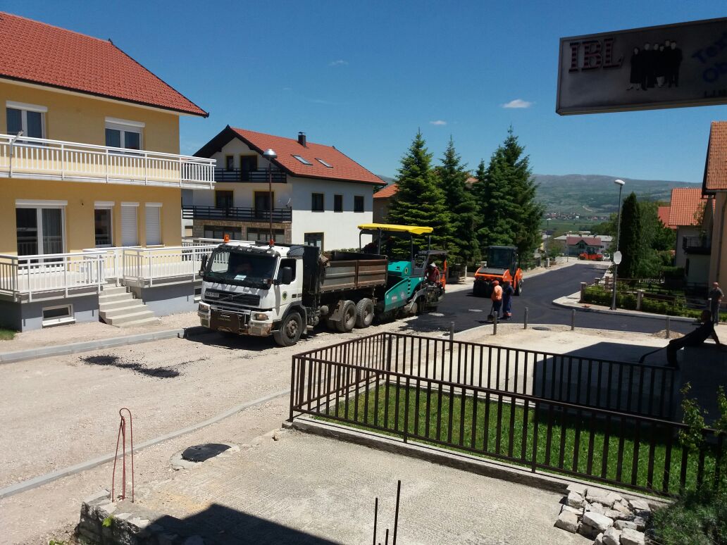 STRABAG POČEO S ASFALTIRANJEM ULICA