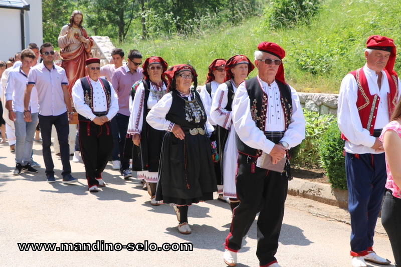 PROSLAVA SRCA ISUSOVA U KONGORI