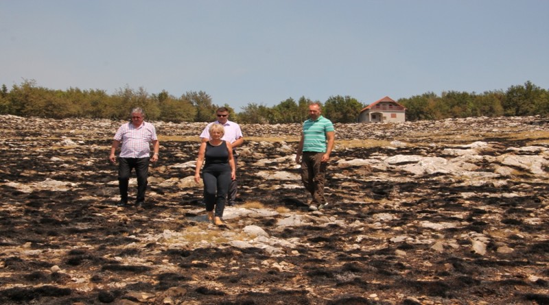 Zamjenica predsjedatelja Zastupničkog doma Parlamentarne skupštine BiH, Borjana Krišto konstantno stoji na raspolaganju Kriznom stožeru HBŽ koji koordinira akcije gašenja požara