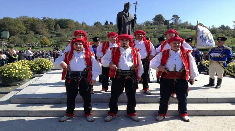 I PRIPADNICI HAJDUČKE DRUŽINE MIJATA TOMIĆA NA VOJNO – REDARSTVENOM HODOČAŠĆU U MARIJI BISTRICI