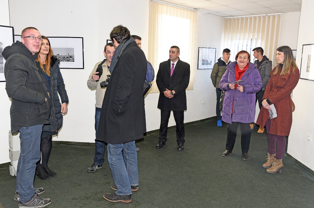 Izložba u Bosanskom Grahovu: Željko Krnčević fotografirao je Šator planinu tijekom svih godišnjih doba