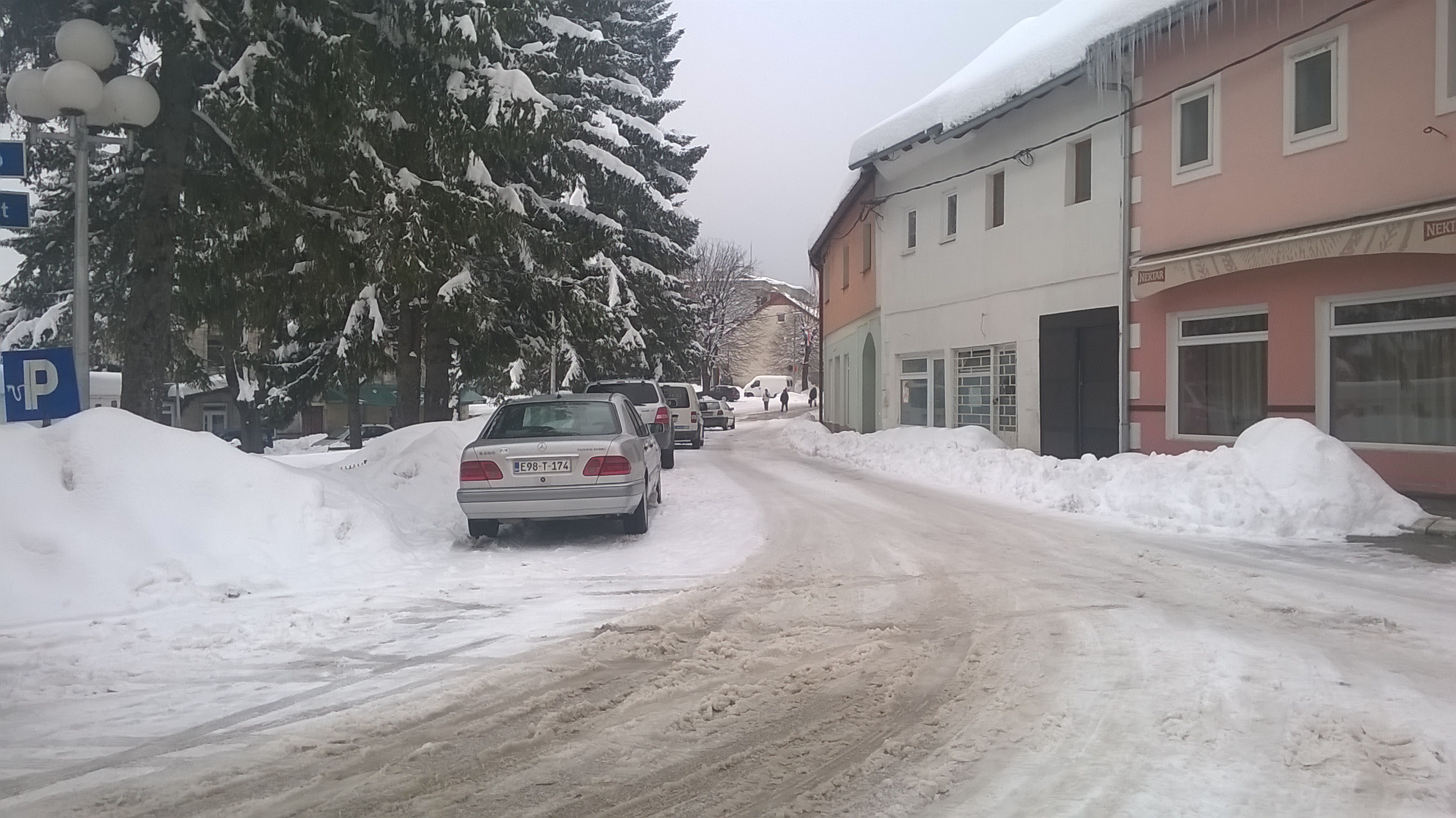 (FOTO) Zimska idila na ulicama Glamoča