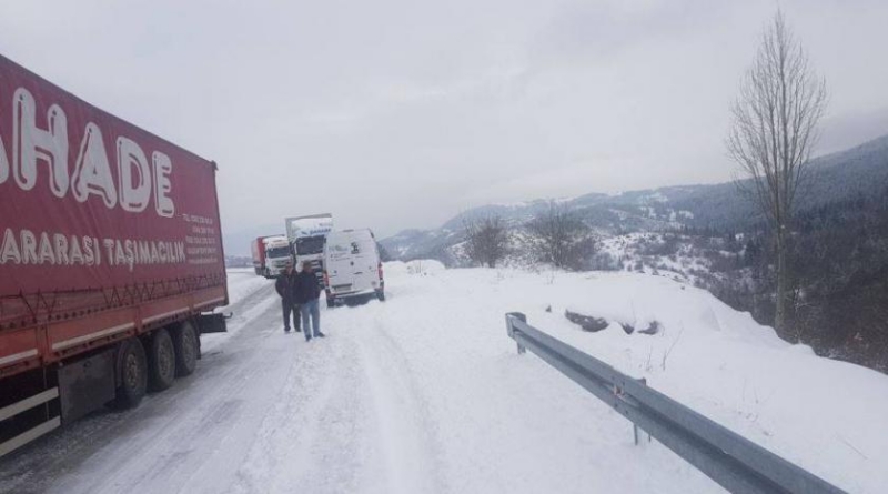 Kolona šlepera napravila zastoj na putu Tomislavgrad - Rama