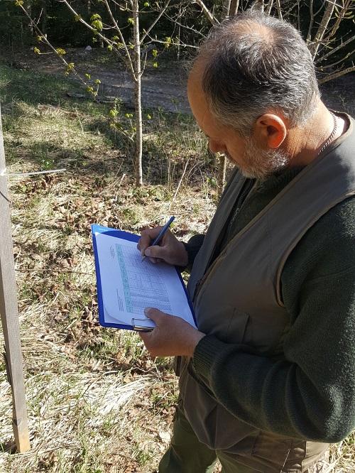 BOSANSKO GRAHOVO: Postavljanje naletnih klopki tipa THEYSON na području šumarije Bosansko Grahovo