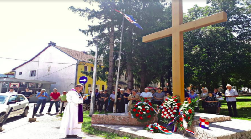 FOTO: Svetom misom i polaganjem vijenaca obilježen Dan Oslobođenja Glamoča