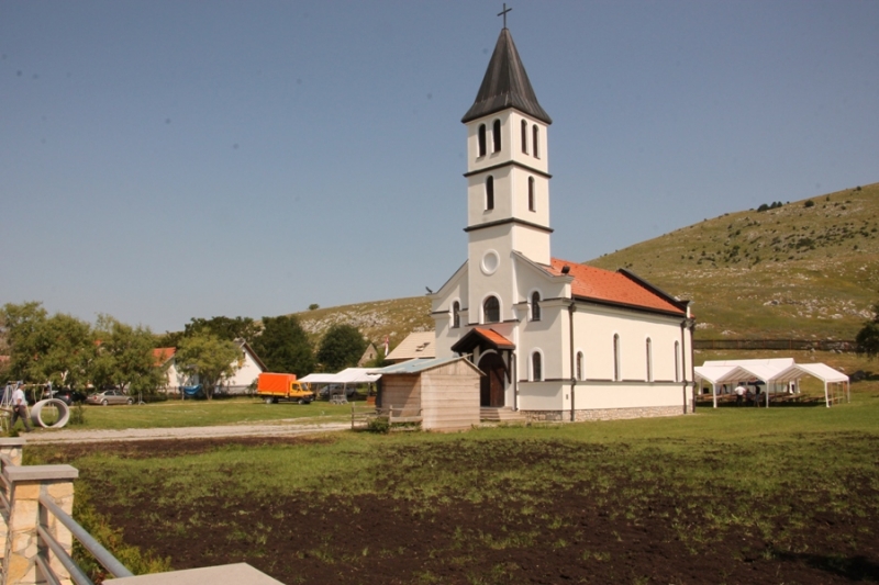 FOTO: Proslavljen blagdan svetog Ilije Proroka patrona župe Bosansko Grahovo