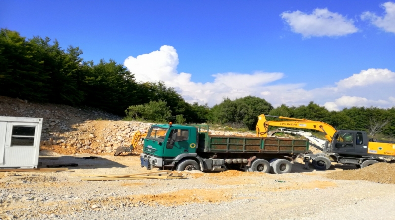 ZAPOČELI RADOVI NA ZAVRŠETKU CESTE LIPA-BLIDINJE