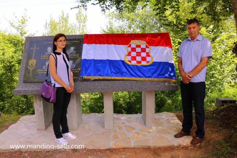 SPOMEN NA POMEN: Otkrivena ploča za još osam hrvatskih branitelja