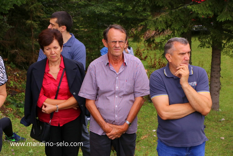 FOTO: OBILJEŽENA 25. OBLJETNICA ZLOČINA POČINJENOG NA STIPIĆA LIVADI