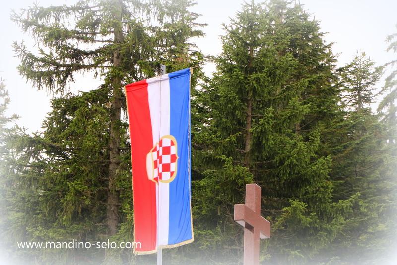 FOTO: OBILJEŽENA 25. OBLJETNICA ZLOČINA POČINJENOG NA STIPIĆA LIVADI