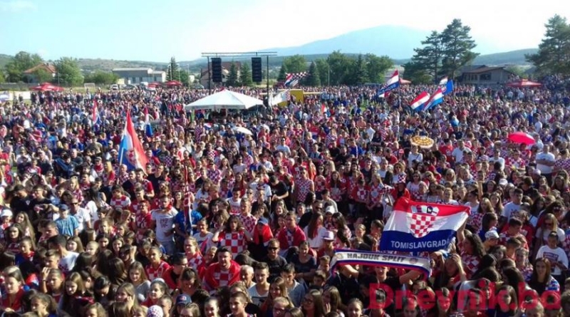 Ćiro ukrao show, organizatori MPT-u: Pjevaj slobodno, ima struje, ima mikrofona