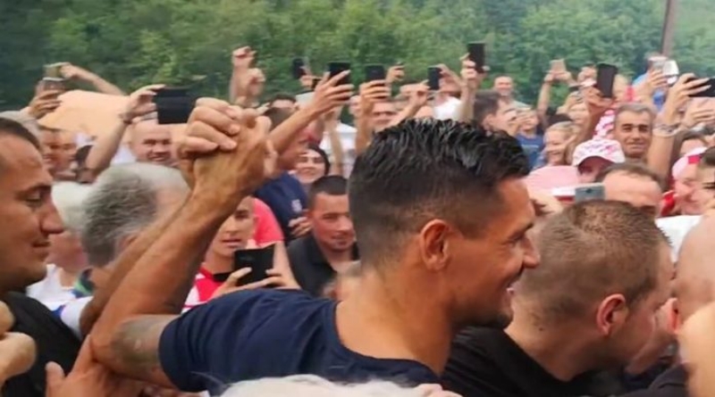 Dejan Lovren stigao u rodni grad i obećao izgradnju Doma za starije osobe