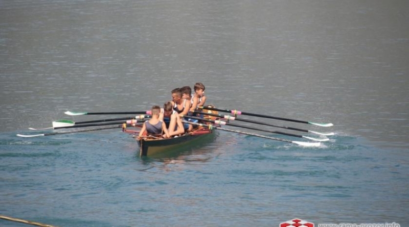 FOTO: Na Ramskom jezeru održana veslačka regata