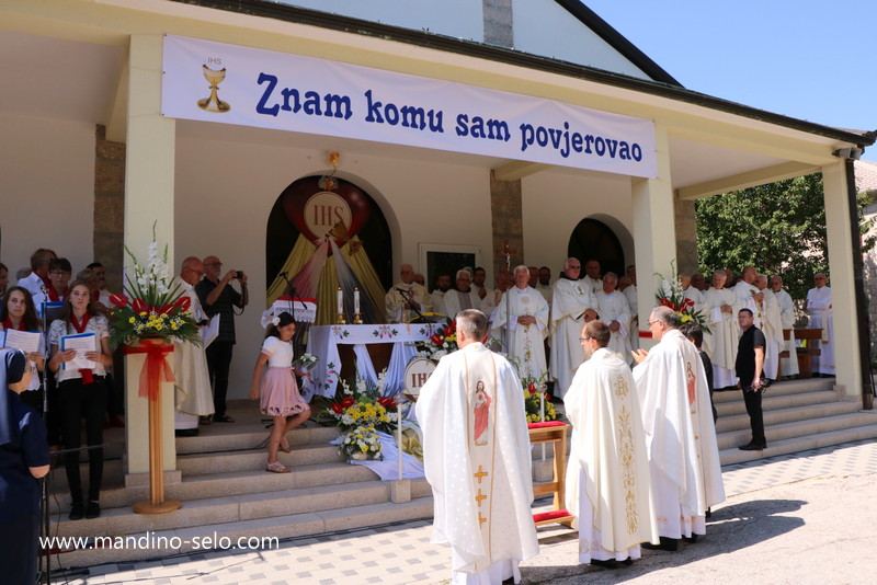 ODRŽANA MLADA MISA DON JOSIPA RADOŠA U KONGORI