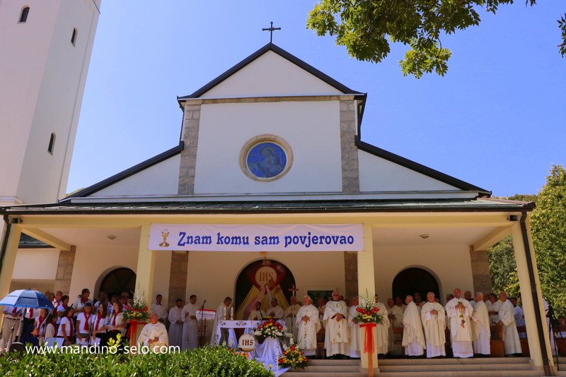 ODRŽANA MLADA MISA DON JOSIPA RADOŠA U KONGORI