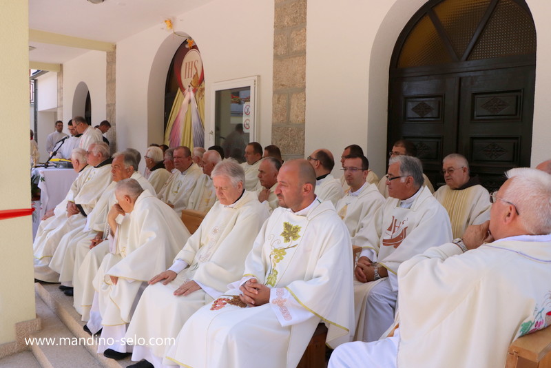 ODRŽANA MLADA MISA DON JOSIPA RADOŠA U KONGORI