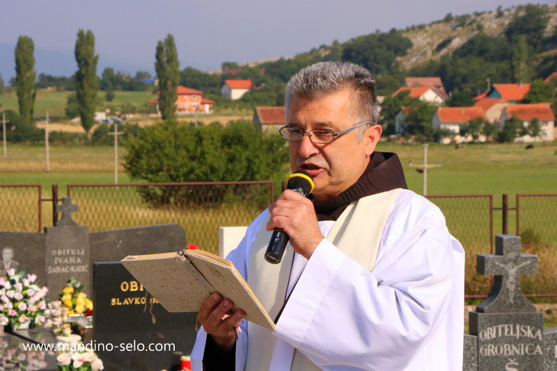 FOTO: MOLITVA ZA HRVATSKOGA VITEZA DRAGANA ŠUMANOVIĆA