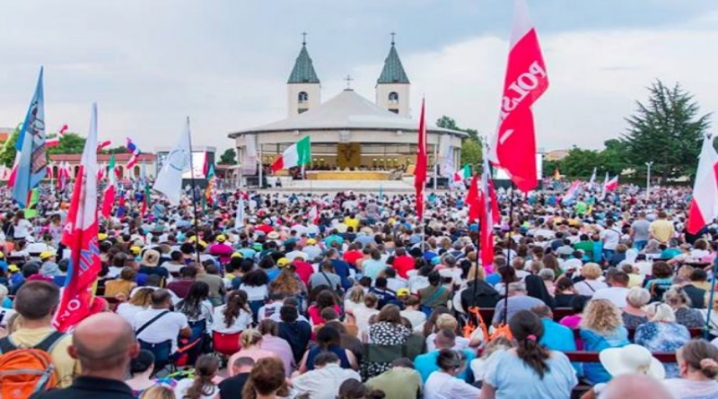 Veliko čudo Međugorja: Deseci tisuća mladih iz cijelog svijeta s Gospom slavi Gospodina!