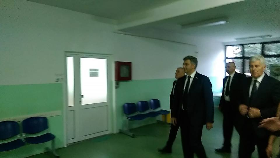 Plenković otvorio hrvatski konzulat u Livnu