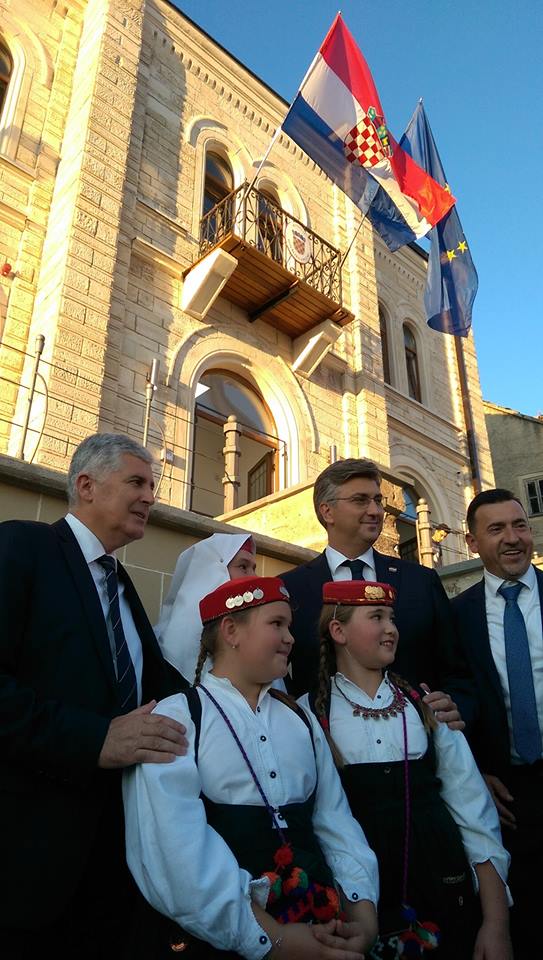 Plenković otvorio hrvatski konzulat u Livnu