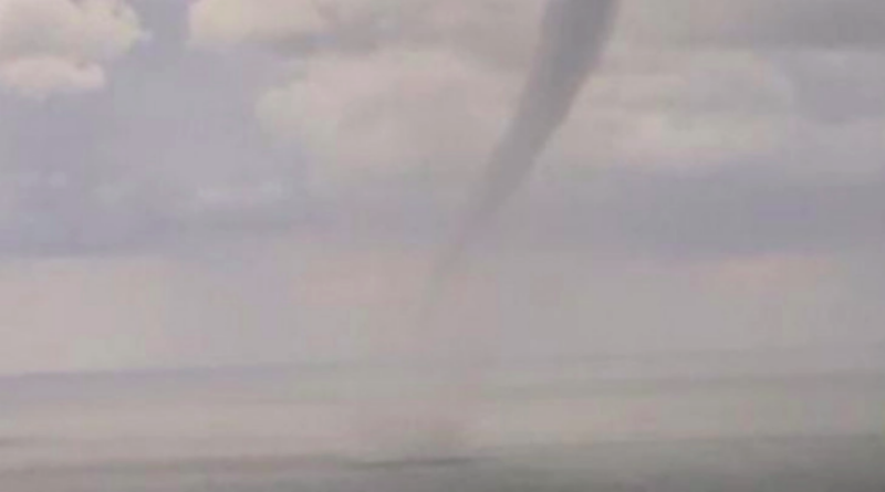 NEVRIJEME U DOBROVNIKU  'Vrtlog je bacao aute i ljude u zrak, rušio je sve pred sobom'   (VIDEO)