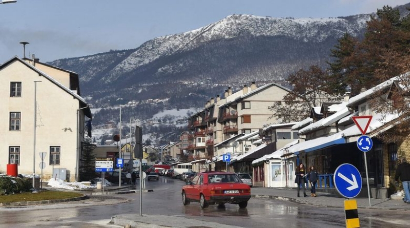 DOBROTVOR O KOJEM SE ŠUTI Svakog Božića poplaća dugove za struju i vodu najsiromašnijih. Svi znaju tko je, ponosni su, ali i čuvaju njegovu tajnu