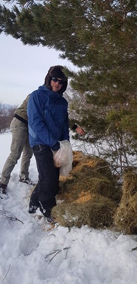 FOTO: Lovci iz sekcije “Vidoši” angažirali su se na hranjenju divljih životinja