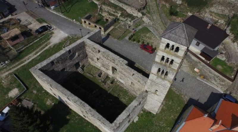 SLUČAJ JAJCE Katolici u Jajcu žele crkvu, muslimani ne žele ni čuti