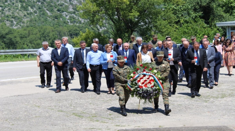 Hrvati, bez obzira na nedavnu prošlost, pokazuju da samo jedinstveni, mogu napraviti što žele