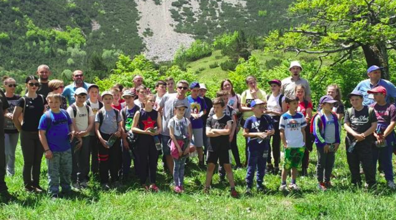 Učenici OŠ Glamoč posjetili Šatorsko jezero