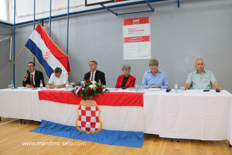 FOTO: ODRŽANA JAVNA TRIBINA “ŠUICA U DOMOVINSKOM RATU”