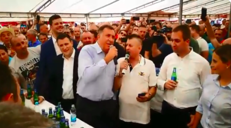 (VIDEO) Milorad Dodik zapjevao na Manjači