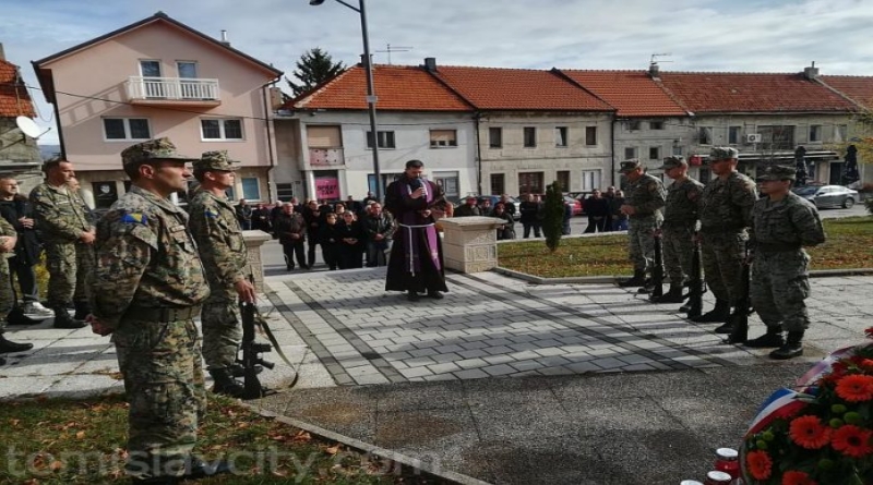 Tomislavgrad: Služena sveta misa za poginule i nestale u minulim ratovima i poraću (FOTO)