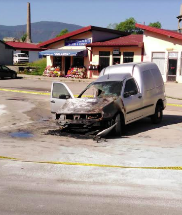 U Drvaru se zapalio automobil (FOTO)