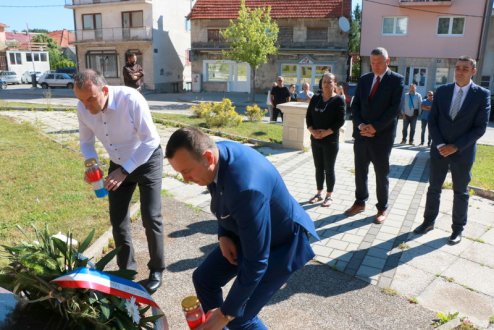 Polaganjem vijenaca obilježen Dan općine Tomislavgrad