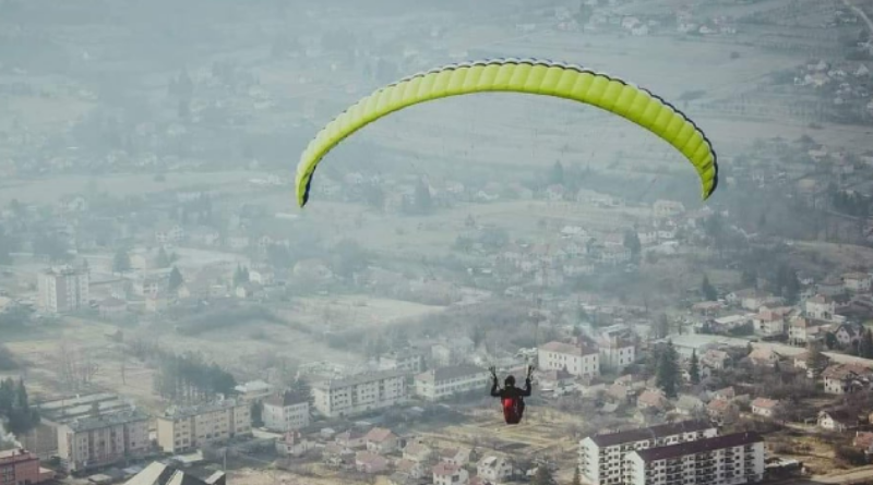 Drvarski feniks Marko Zarac i njegov paraglajding klub