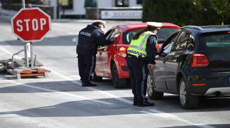 NJEMAČKA: Vozačima zabranjeno nositi kape i naočale uz masku