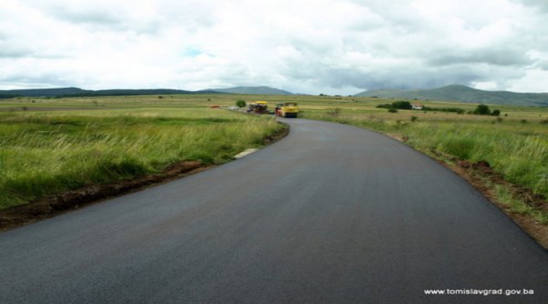 UPRAVA ZA CESTE HBŽ S 250 000 KM FINANCIRA OBNOVU LOKALNIH CESTA NA PODRUČJU OPĆINE TOMISLAVGRAD