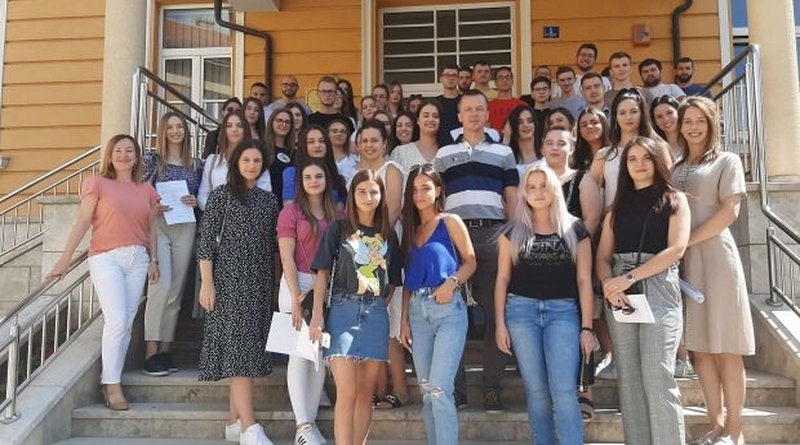 LIVNO: Potpisani ugovori za dodjelu stipendija studentima za akademsku 2020./21.