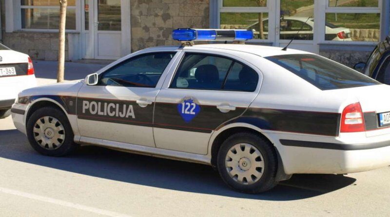 Rekao policajcima "Dobra večer, čobani" i dobio prekršajni nalog od 200 KM